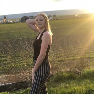 Meet your Posher, Olivia